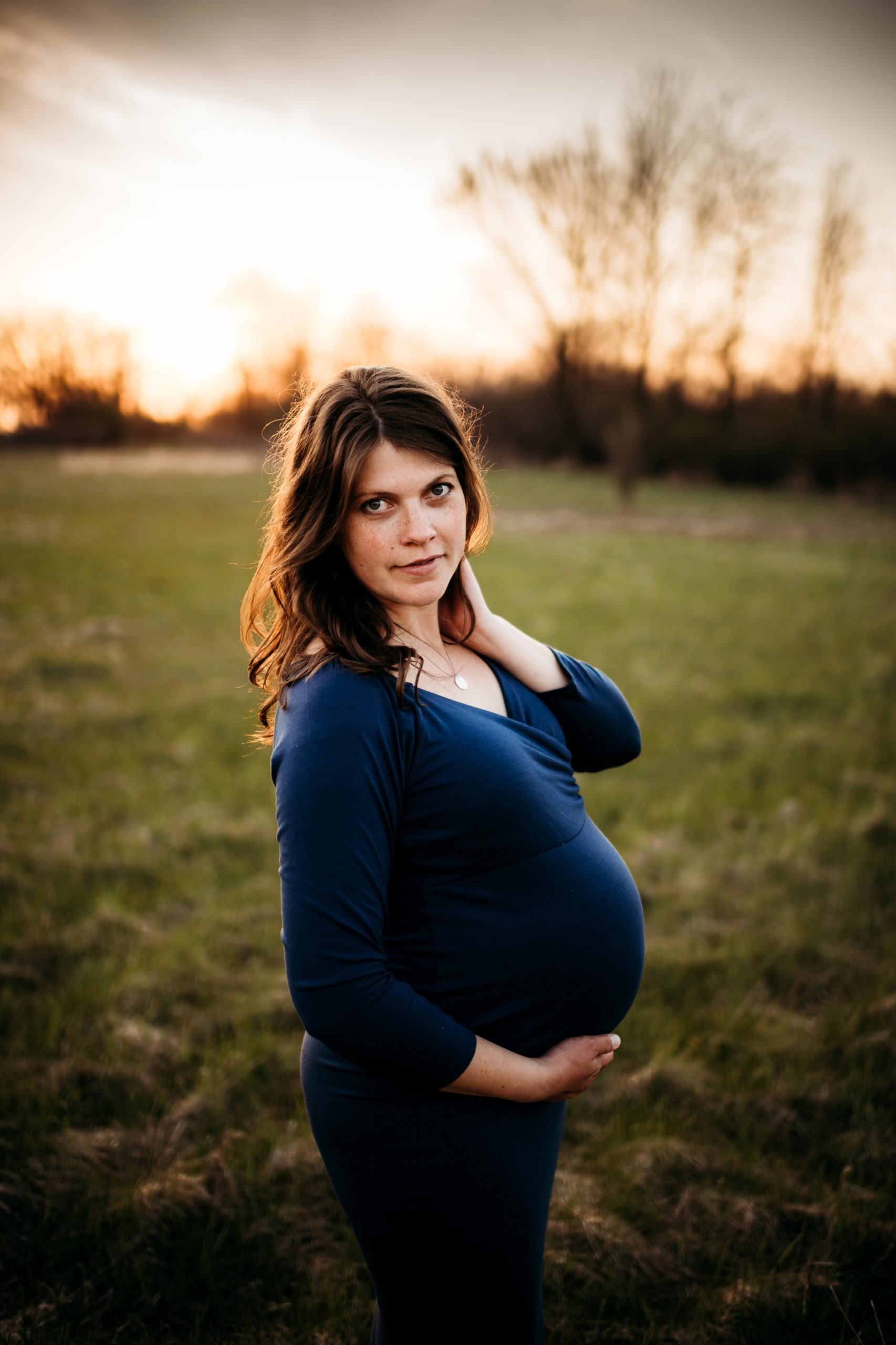 Best Maternity Photographer in Sun Prairie Wisconsin Kayla E. Photography